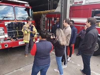 Rice D2K Lab students visit Houston Fire Department